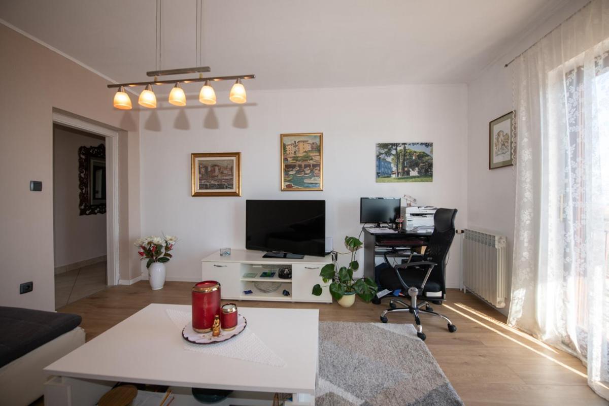 Apartman Elvis Lovran Bagian luar foto