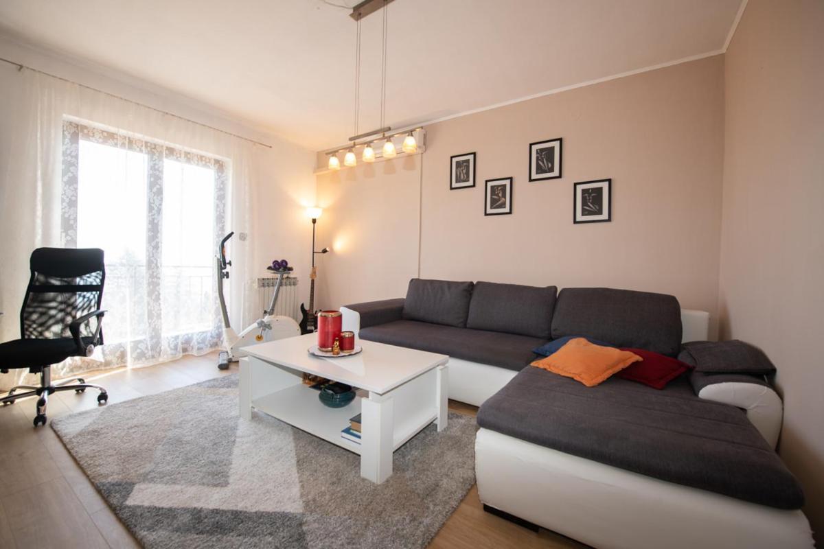 Apartman Elvis Lovran Bagian luar foto